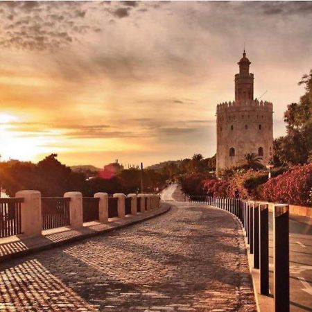 Apartamento Triana Center Sevilla Eksteriør billede