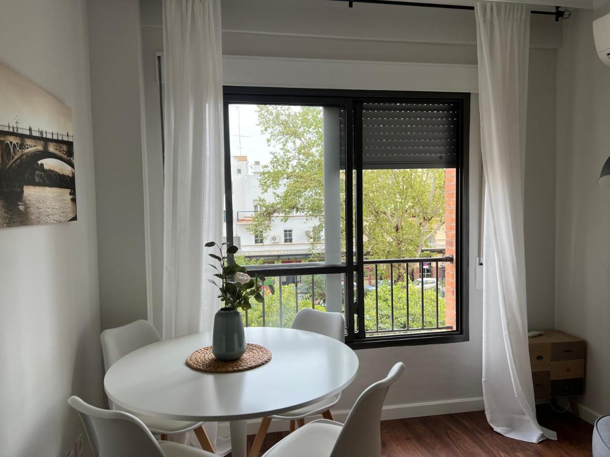 Apartamento Triana Center Sevilla Eksteriør billede