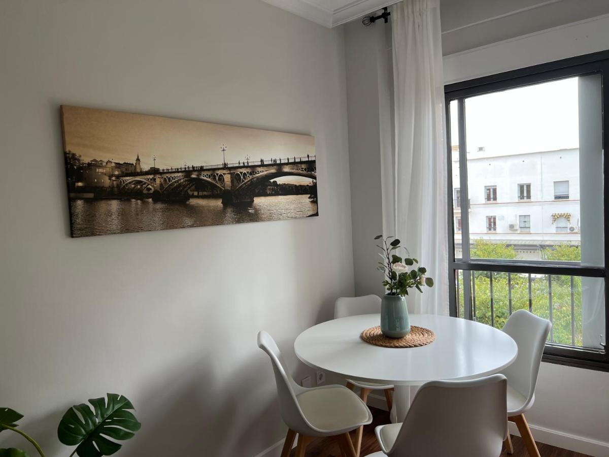 Apartamento Triana Center Sevilla Eksteriør billede