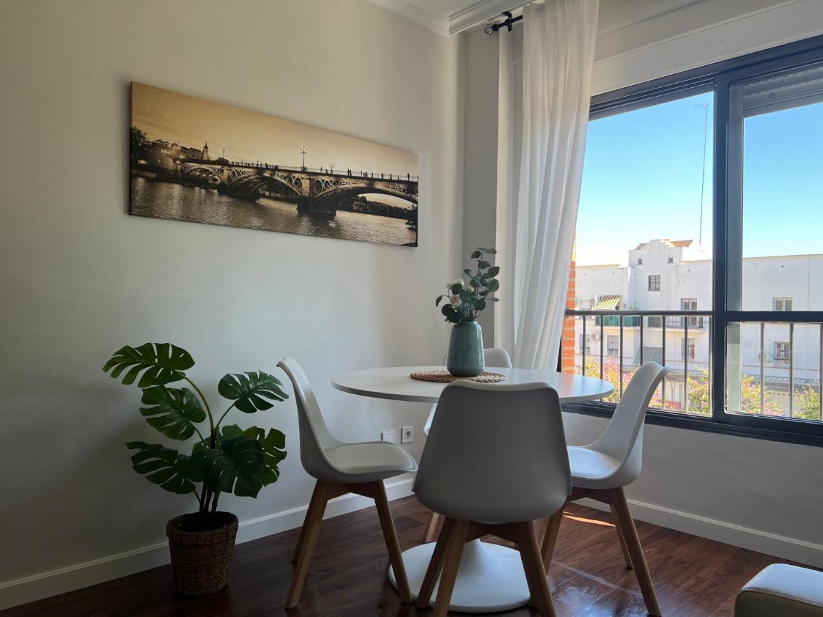 Apartamento Triana Center Sevilla Eksteriør billede