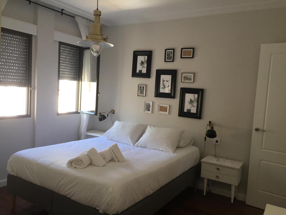 Apartamento Triana Center Sevilla Eksteriør billede